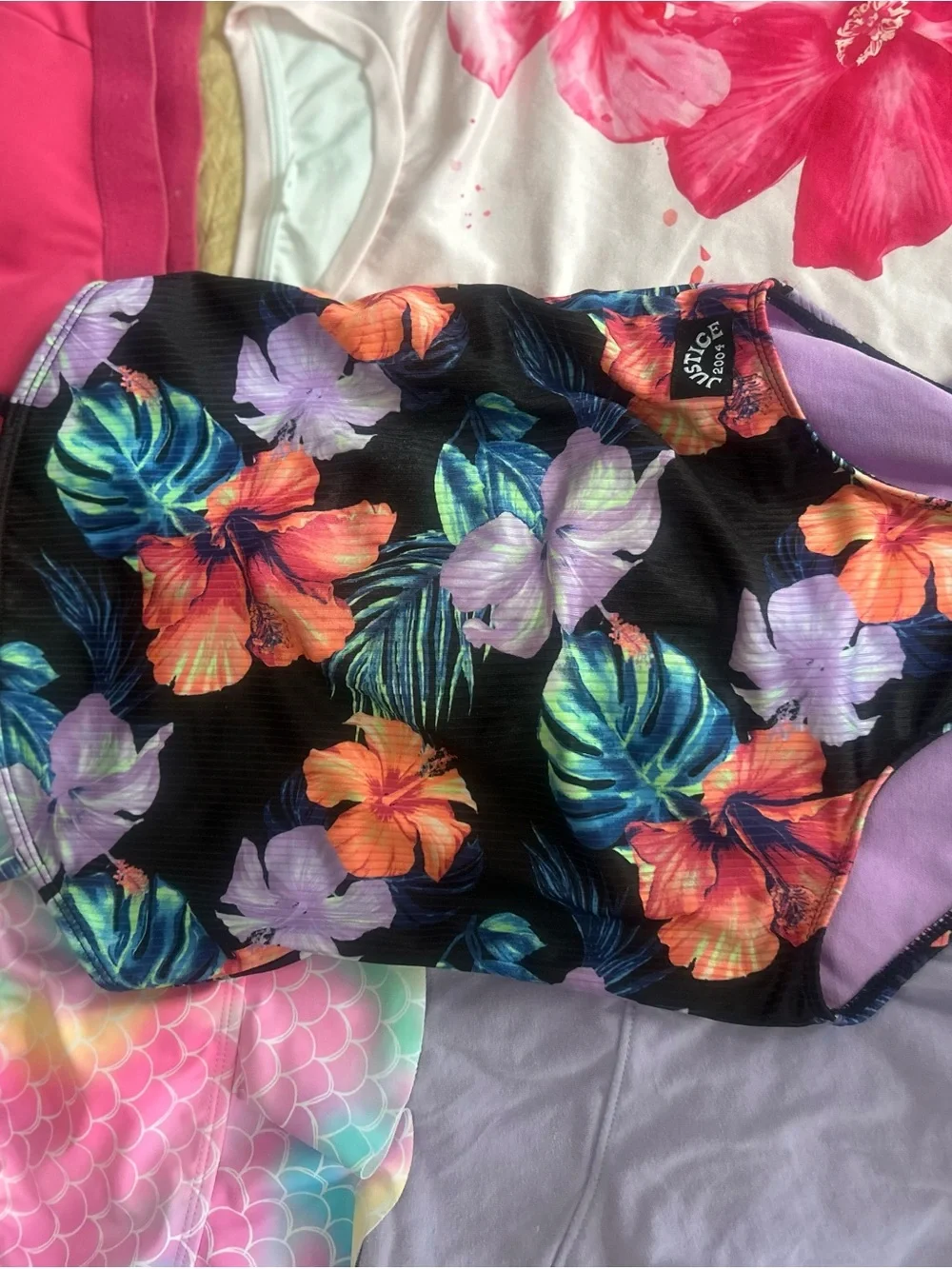 Old Navy Lilac & Pink Sports Bra and Tank Set & bathing suit lot. Size M/7-8.